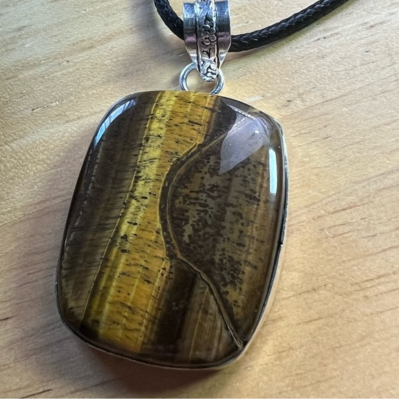 New Tiger’s Eye Gemstone Oval Silver Overlay Pendant Necklace w Cord - Picture 7 of 7